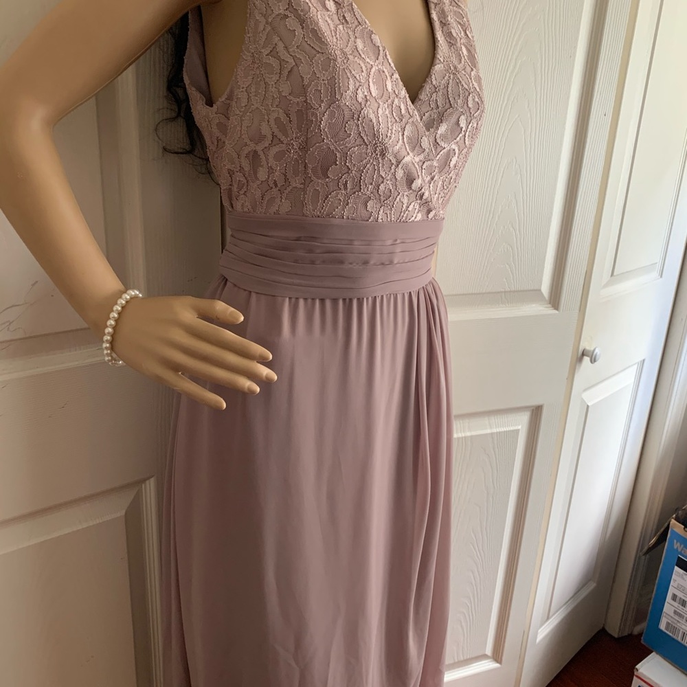 Beautiful Evening Gown - Picture 9 of 16